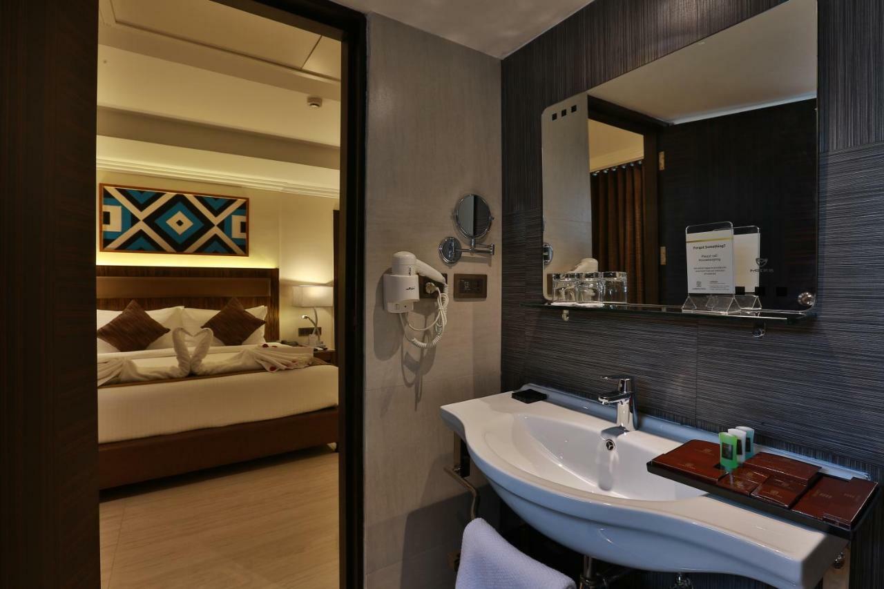 Hotel Luminara Kochi Eksteriør bilde